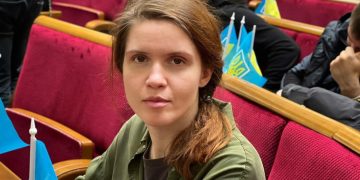 Депутат Рады Безуглая потеряла должность из-за Сырского