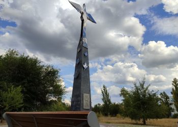 В Северодонецке восстановили памятник чернобыльцам, разрушенный в 2022 году