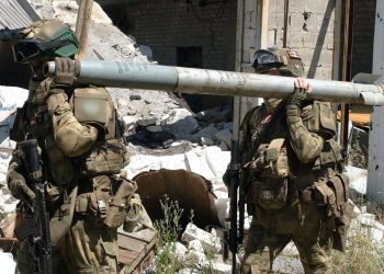 Росгвардия ликвидировала схрон с ракетами и авиабомбами в ДНР