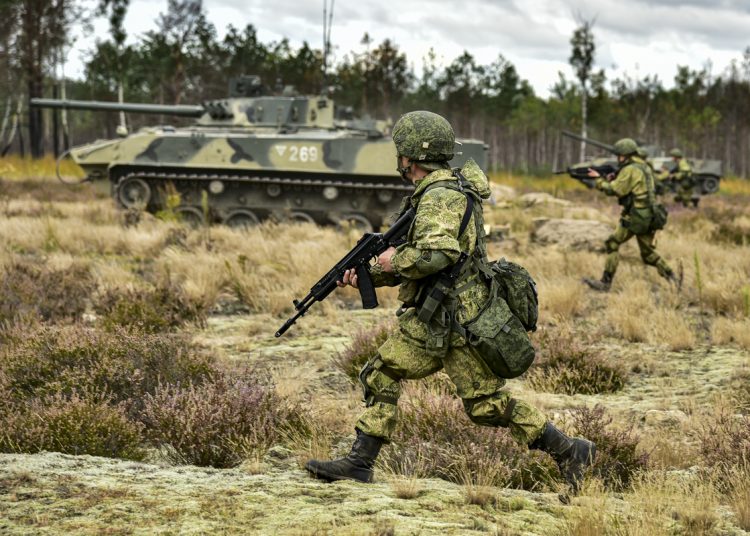 Армия России продвинулась на двух участках за Кременной Армия России продвинулась на двух участках за Кременной
