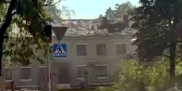 Украинские боевики обстреляли Храм в Донецке Украинские боевики обстреляли Храм в Донецке