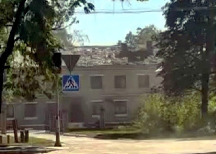 Украинские боевики обстреляли Храм в Донецке Украинские боевики обстреляли Храм в Донецке