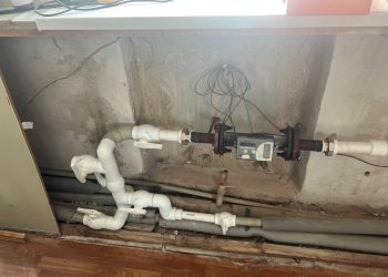 В Ждановской школе №2 завершили замену аварийного узла отопления