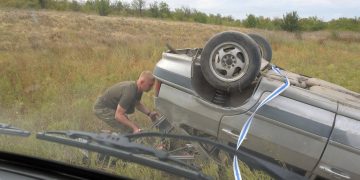 Росгвардейцы помогли старику, угодившему в ДТП Росгвардейцы помогли старику, угодившему в ДТП