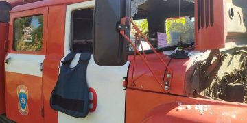 Дрон ВСУ атаковал сотрудников МЧС ДНР во время тушения пожара Дрон ВСУ атаковал сотрудников МЧС ДНР во время тушения пожара