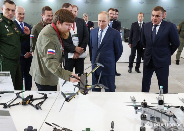 Владимир Путин оценил FPV-дрон «Упырь»