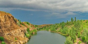 В правительстве выделили 30 млн рублей на расчистку реки Кальмиус