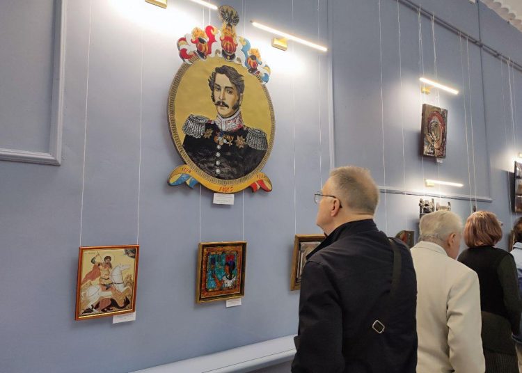 Донецкий музей открыл двери для международной выставки эмальеров Донецкий музей открыл двери для международной выставки эмальеров