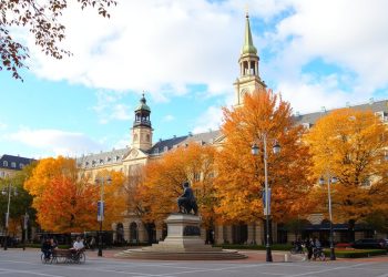 Пушилин потребовал ускорить благоустройство городов ДНР