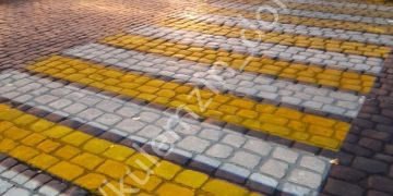 В Донецке появился проектор на пешеходном переходе