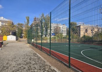 В Мариуполе восстановили жилой квартал и создали новую зону отдыха