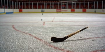 Хоккеисты киевского клуба «Сокол» решили не возвращаться на Украину