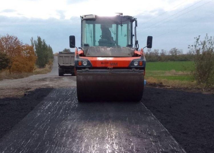 В ДНР улучшили 370 кв. м покрытия и установили 225 знаков за неделю