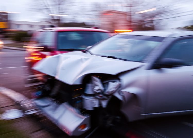 Свидетелей смертельного ДТП ищут в Донецке: трагедия на перекрестке