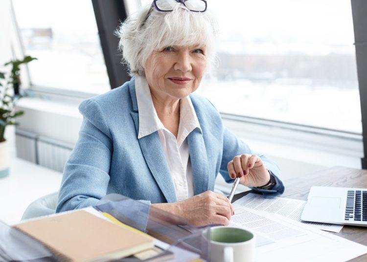 Пушилин поручил ускорить оформление пенсионных удостоверений в ДНР Пушилин поручил ускорить оформление пенсионных удостоверений в ДНР