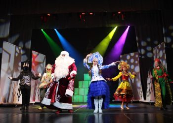 Новогодняя сказка начинается: старт кампании 2024-2025 в Донецком молодежном театре