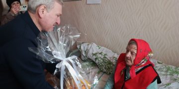 Ветеран ВОВ из Старобешево отметила 103-й день рождения