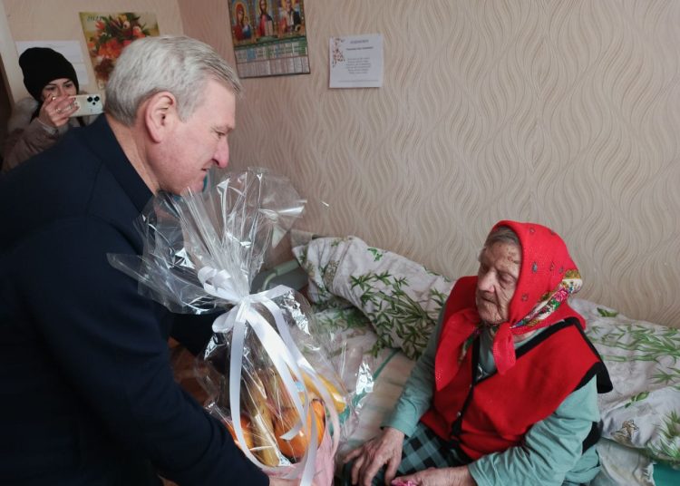 Ветеран ВОВ из Старобешево отметила 103-й день рождения