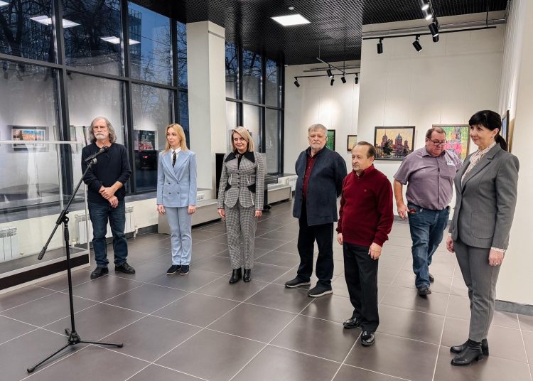 Картины донецких художников представили в Воронеже