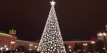 Дети Донбасса и Новороссии посетили Кремлевскую елку Дети Донбасса и Новороссии посетили Кремлевскую елку