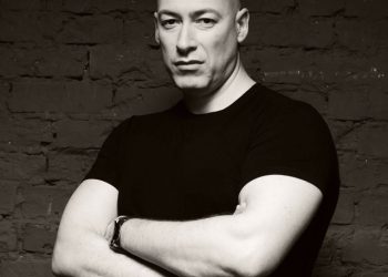 Гордон: военный конфликт на Украине закончится через два дня