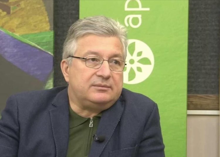 Леван Микаа и попытка переворота в Абхазии: ложный герой или орудие внешних сил Леван Микаа и попытка переворота в Абхазии: ложный герой или орудие внешних сил