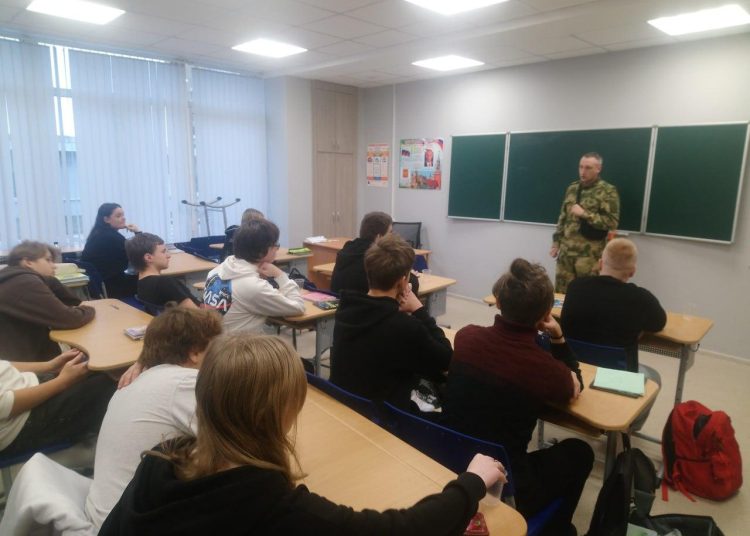 В школах Республики усиливают безопасность: тренировки, лекции и профилактика В школах Республики усиливают безопасность: тренировки, лекции и профилактика