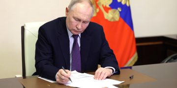 Путин о прекращении конфликта: сроки, переговоры и роль внешних игроков Путин о прекращении конфликта: сроки, переговоры и роль внешних игроков