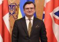 Бежавший Кулеба призвал не переживать и отправляться на утилизацию в армию с 18 лет