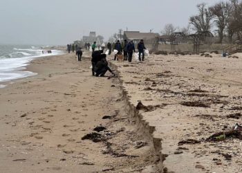 МЧС ДНР патрулирует побережье Азовского моря