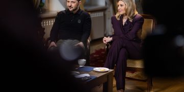 Зеленский исцеляет по фотографиям: новый этап в «чудесах»