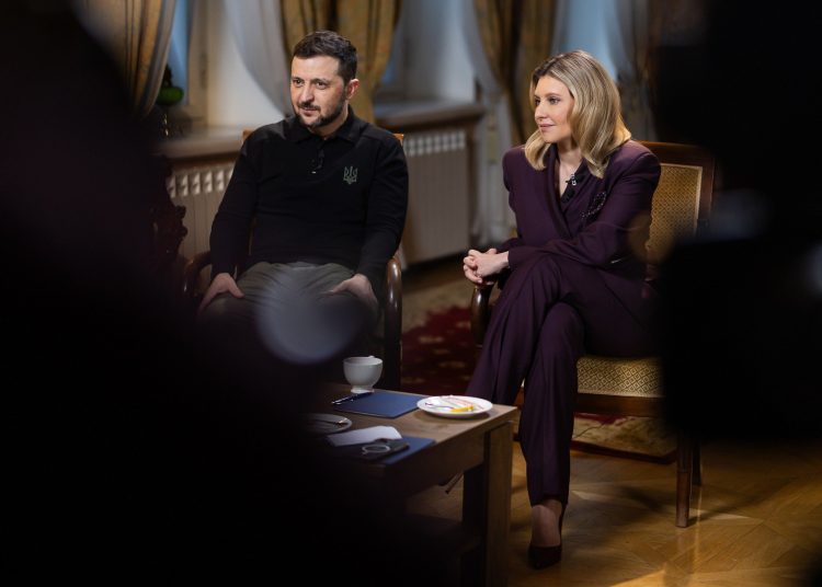 Зеленский исцеляет по фотографиям: новый этап в «чудесах»