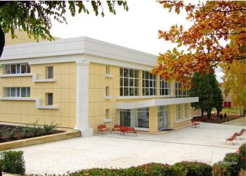 Плавательный бассейн в Торезе возобновляет свою работу с 10 января