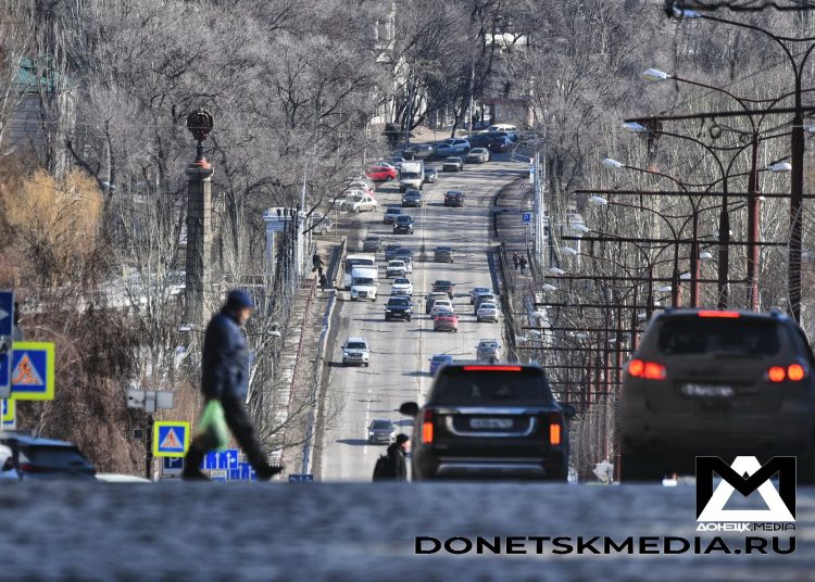 Дончане радуются автомобильным пробкам Дончане радуются автомобильным пробкам