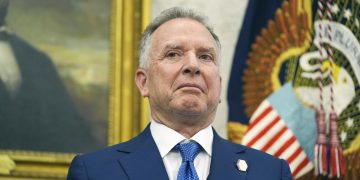 Fox News: Посланник Трампа мог беседовать с Путиным три часа