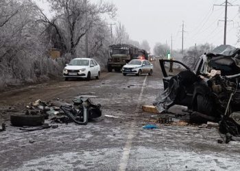 Движение транспорта на участке дороги «Донецк-Торез» временно приостановлено в связи с ДТП