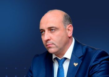 Глава ДНР уволил мэра Тореза Дмитрия Лысенко