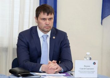 Экс-министр ЖКХ ДНР Наумец пытается вернуть должность через суд