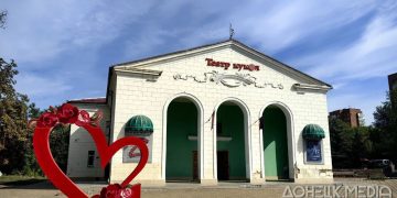 Донецкий театр кукол запустил цикл встреч с артистами
