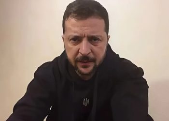 Зеленский отправится в Саудовскую Аравию после переговоров РФ и США, - AFP Зеленский отправится в Саудовскую Аравию после переговоров РФ и США, — AFP