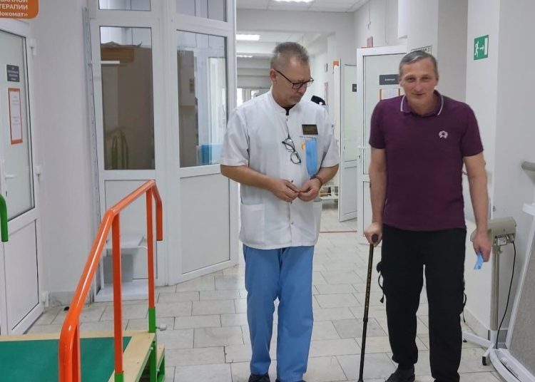 В Липецкой больнице поставили на ноги жителя ДНР после тяжелых травм В Липецкой больнице поставили на ноги жителя ДНР после тяжелых травм