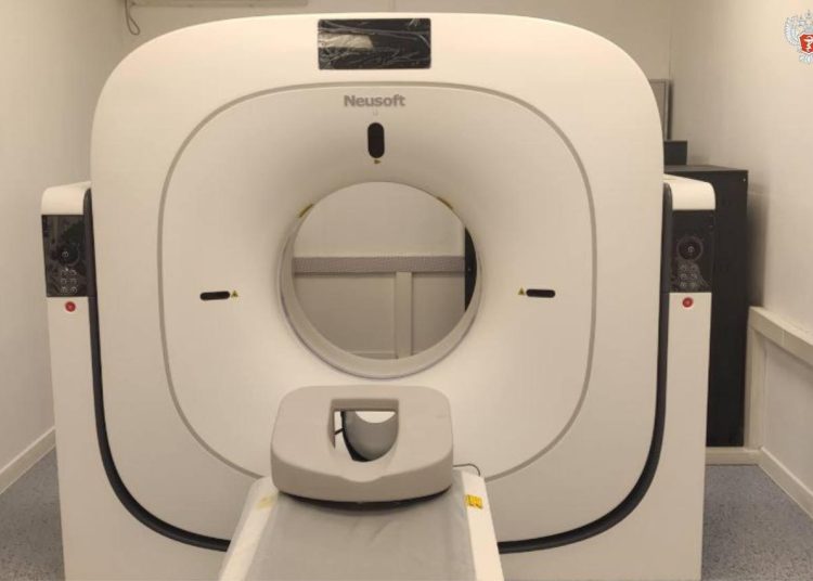 Харцызск получил современный томограф для рентгена