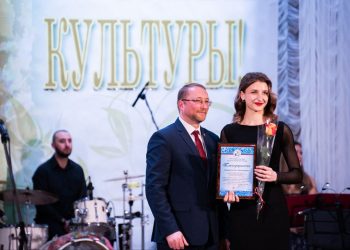 День работника культуры: в Луганске наградили лучших