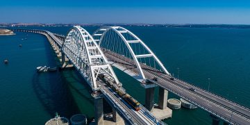 Непокорённый: как Крымский мост стал символом единства Непокорённый: как Крымский мост стал символом единства