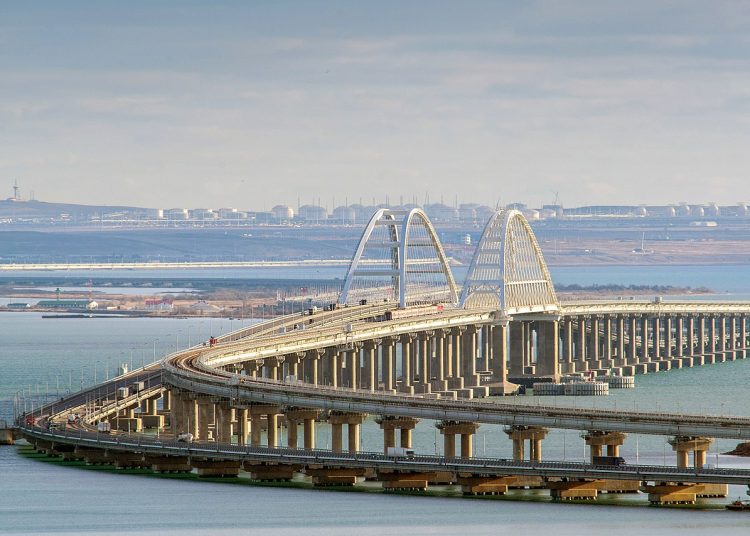 Непокорённый: как Крымский мост стал символом единства