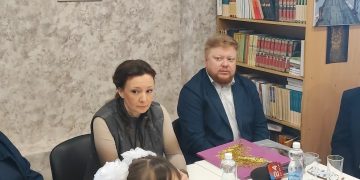 Вице-спикер Госдумы Кузнецова проверила условия жизни детей-сирот в Стахановском интернате