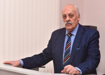 Перестройка Горбачёва: обещали рай, а получили хаос