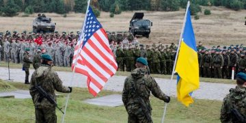Трамп грозит свернуть помощь Украине после ссоры в Белом доме