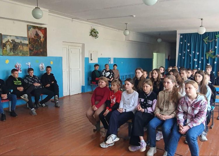 Школьникам села Республика рассказали, как противостоять терроризму и экстремизму