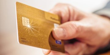 Проверьте списания с карты: как отказаться от ненужных платежей Проверьте списания с карты: как отказаться от ненужных платежей